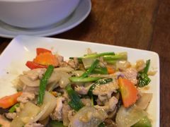 -Green Tree Rest. & Pub