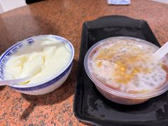 冻双皮奶-百花传统甜品店(原址店)