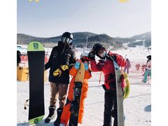 -中旅松花湖滑雪场