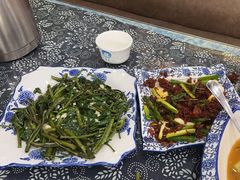 -记忆湘菜馆(芙蓉镇店)