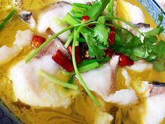 酸菜鱼-旭龙鱼头王(航华店)