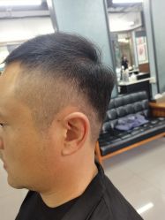 -FRIDAY星期五专业美发沙龙