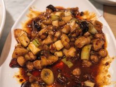 -渝信川菜 · 川味家常菜(财富购物中心店)