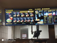 -麦当劳(乳山路店)