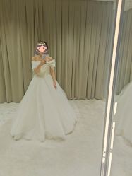 点击看大图 -Renee芮亦婚纱