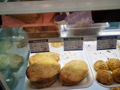-白玉兰食品(中山公园龙之梦店)