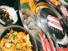 -哈哈碳都·牛肋条无限自助烤肉(台江万达店)