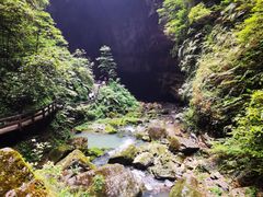 -龙水峡地缝景区