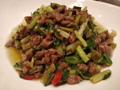 -万重锦·人文川菜馆(骡马市店)