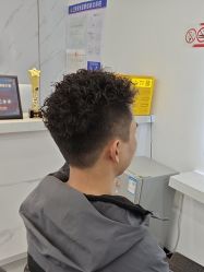 -尤司男士国潮理发馆