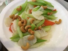 -鑫巴蜀小镇 · 水煮鱼专研店(玉桥店)