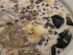 -RUXU入续糖水铺与包(卓悦中心店)