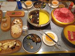 -一绪に寿喜烧(荟聚店)