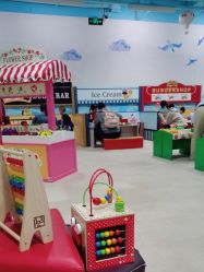 -莫莉幻想儿童乐园(北京上地华联店)