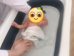 -萧乐母婴·住家月嫂·育婴师