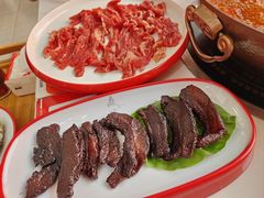 -毛辣果·贵州红酸汤牛肉火锅(西单店)