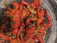 -肥肥虾庄·金牌油焖大虾(杨园滨江时代walk店)