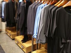 -Massimo Dutti(曲江银泰店)