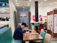 大堂-李先生牛肉面大王(上海站南广场店)