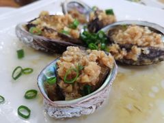 蒜蓉蒸鲍鱼-明记海鲜大排档(巽寮湾店)