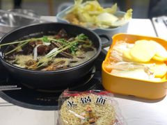 -运气牛自助酱大骨火锅(南京东路店)