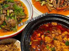 -万重锦·人文川菜馆(骡马市店)