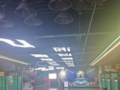 -极限PLAY运动娱乐新世界·团建派对表演休闲馆·室内高空游乐园