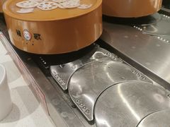 -龍歌自助小火锅(市南金茂湾店)