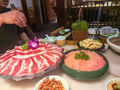 -巴渝瓦肆重庆鲜火锅(宝龙环湖店)