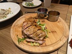 炭烧猪颈肉-小大董·烤鸭(凤凰汇店)