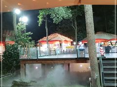 -二荆条·蜀鲜汇城市森林火锅