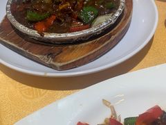 -鹏城人家海鲜酒家·23年老字号(较场尾店)