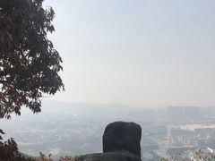 -灵岩山风景区
