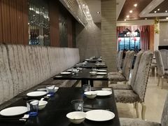 -河畔春天时尚餐厅