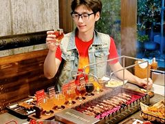 -麦凯伦烧烤·精酿超级工厂店(金桥总店)