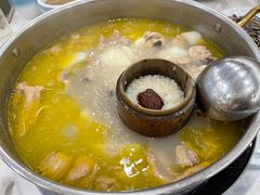 -朴小妹人参鸡汤火锅(长白山万达店)