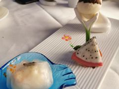 虾饺和蘑菇包-广州塔晖粤轩中餐厅