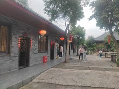 -周老三跷脚牛肉·全牛火锅(非遗传承店)