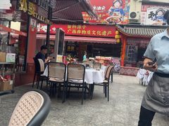 -刘姐啤酒鱼民族演艺餐厅(西街总店)