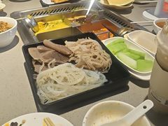 -海底捞火锅(新松江路店)