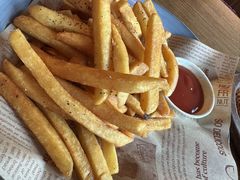 -MARU玛露音乐餐厅(大学路店)
