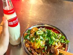 -薛记襄阳香辣牛肉面(平安路店)