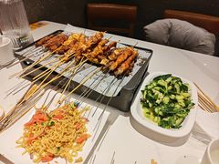 -卞二小串·鹤岗烧烤·坑烤(永定路店)