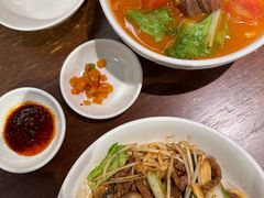 生爆牛肉面-寻裕记·现炒浇头面(人民广场店)