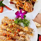 三亚｜吃海鲜就到这里😋好吃服务还超赞[强]