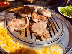 冷鲜五花肉-弘益铭家九炙社韩国烤肉料理(尚美店)
