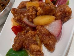 地扪菠萝咕噜猪颈肉-太兴餐厅(东方广场分店)