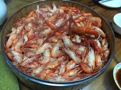 白灼河虾-菠菜美食