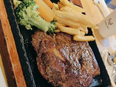 -菲滋意式餐厅(金华银泰城店)