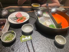 -三出山火锅(南京万象天地店)